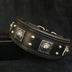 The "Eros" black collar